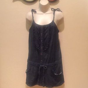 Decree women’s dark denim romper size medium